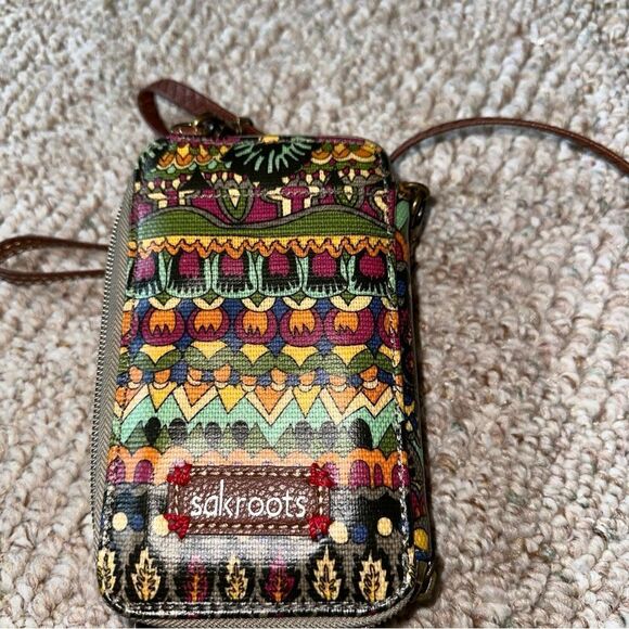 Womens Sakroots‎ small wallet clutch crossbody purse EUC - Picture 3 of 4